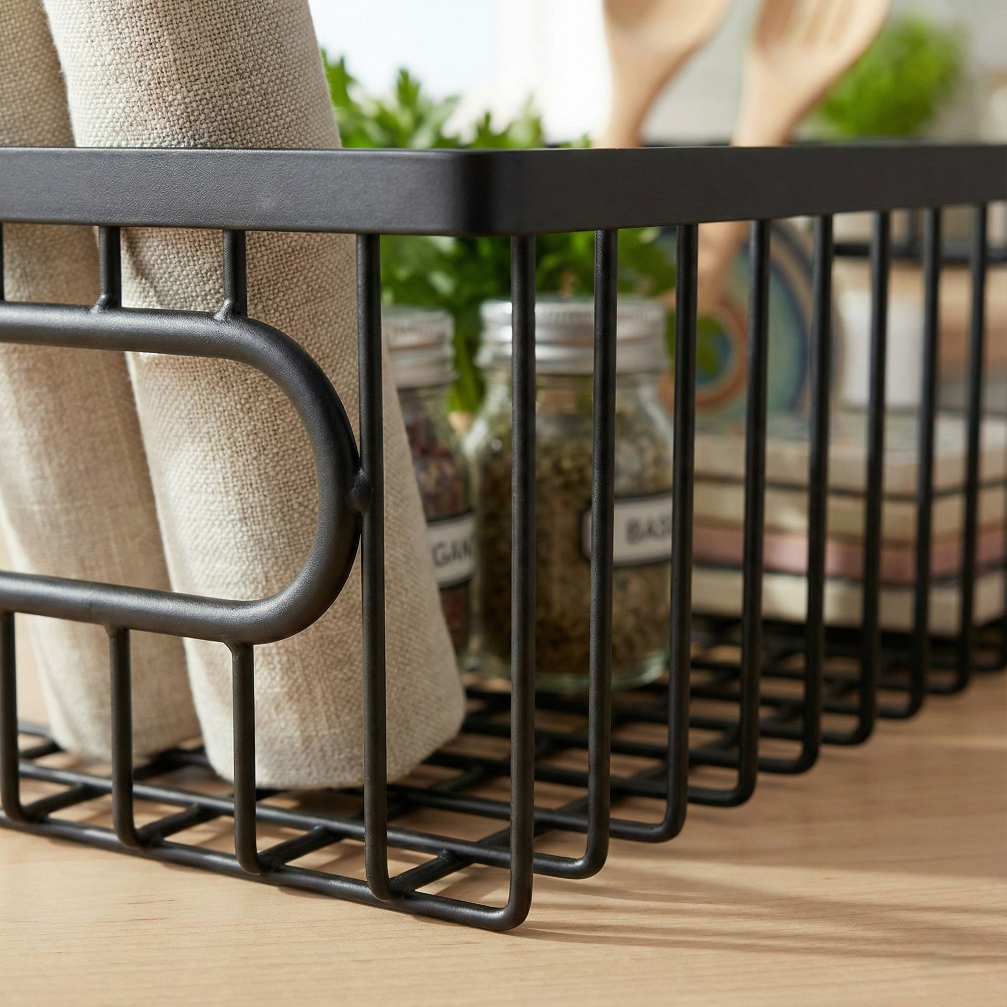 BAKSY Metal Storage Basket